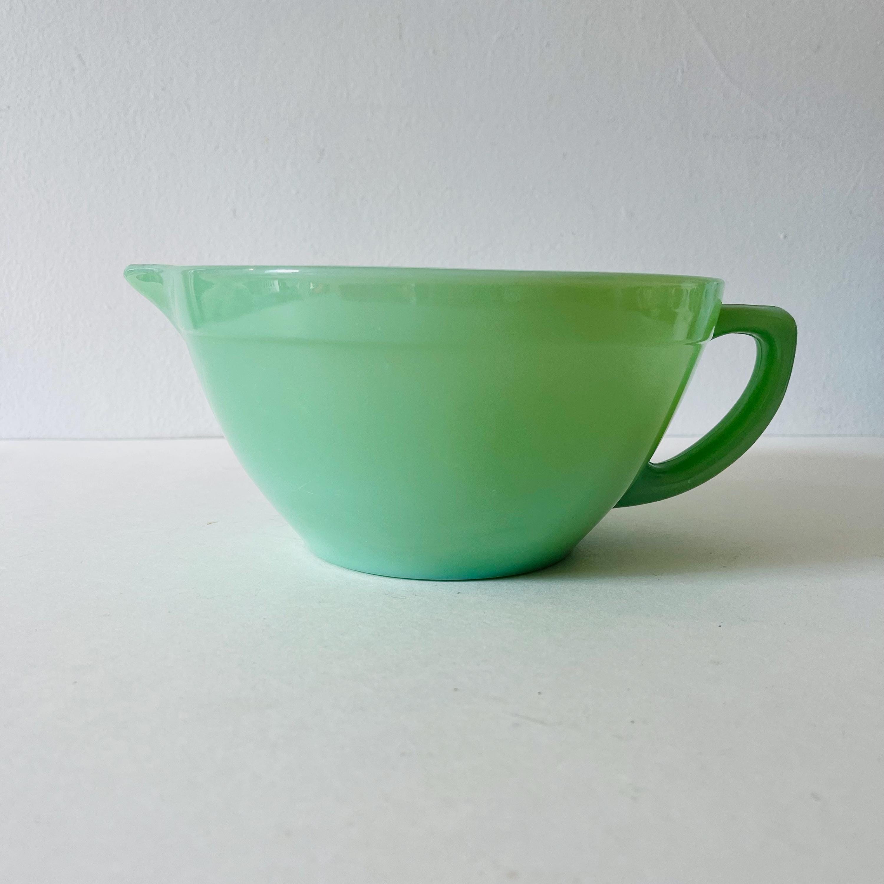 Vintage 1950's Fire King Fireking Green Jadeite D Handle Mixing