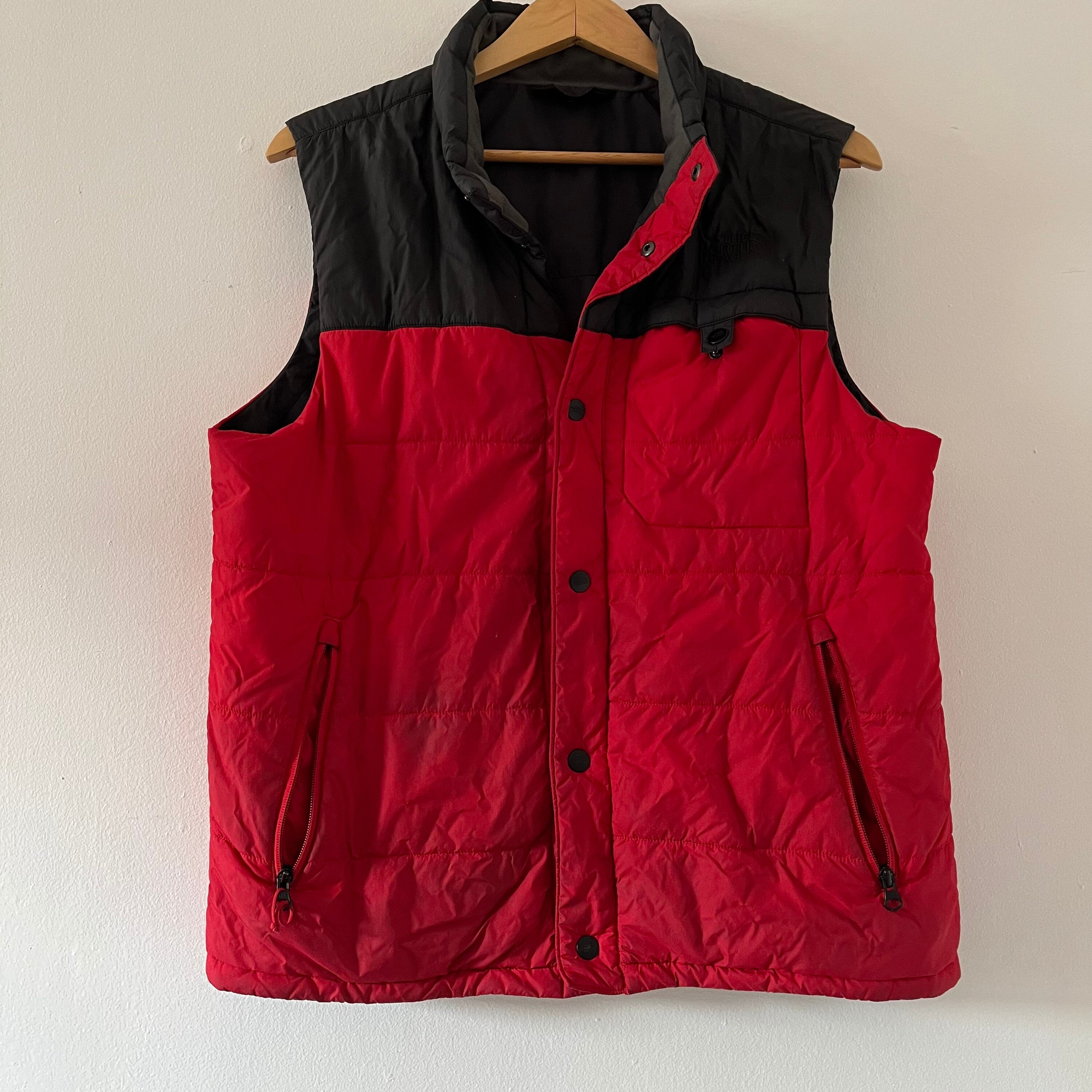 Vintage The North Face Quilted Puffer Down Style Outdoor Colorblock Puffer Vest Men's Size M Insulated Vest Hiking Camping Gear Fall Fashion