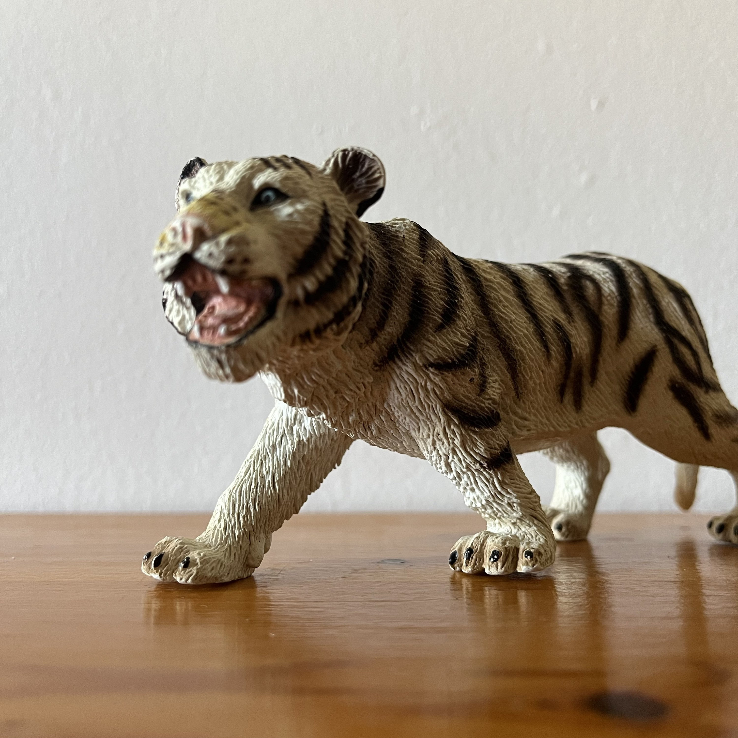 Buddy Lee Tigers 陶器フィギュア 約15cm Vintage Toymajor Trading Co Large White Tiger Figurine Toy
