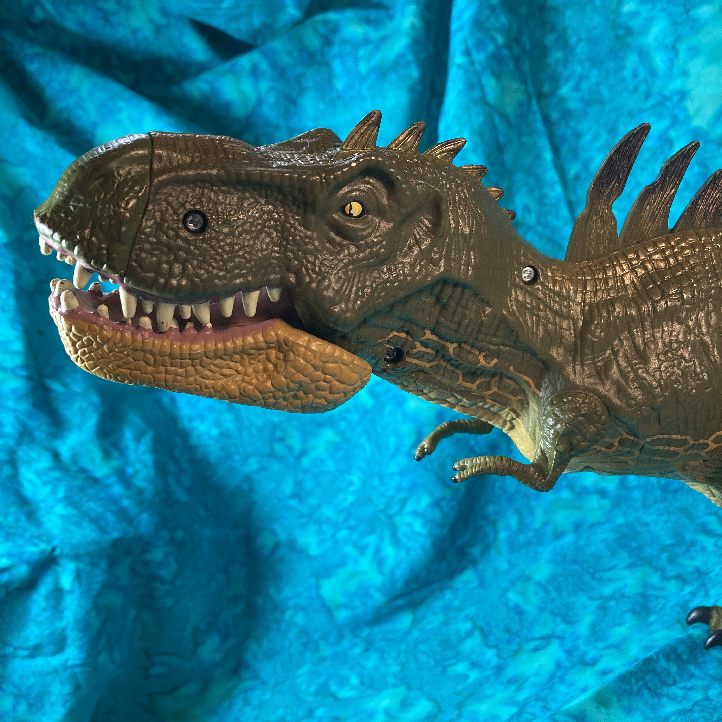 Hybrid t best sale rex jurassic world