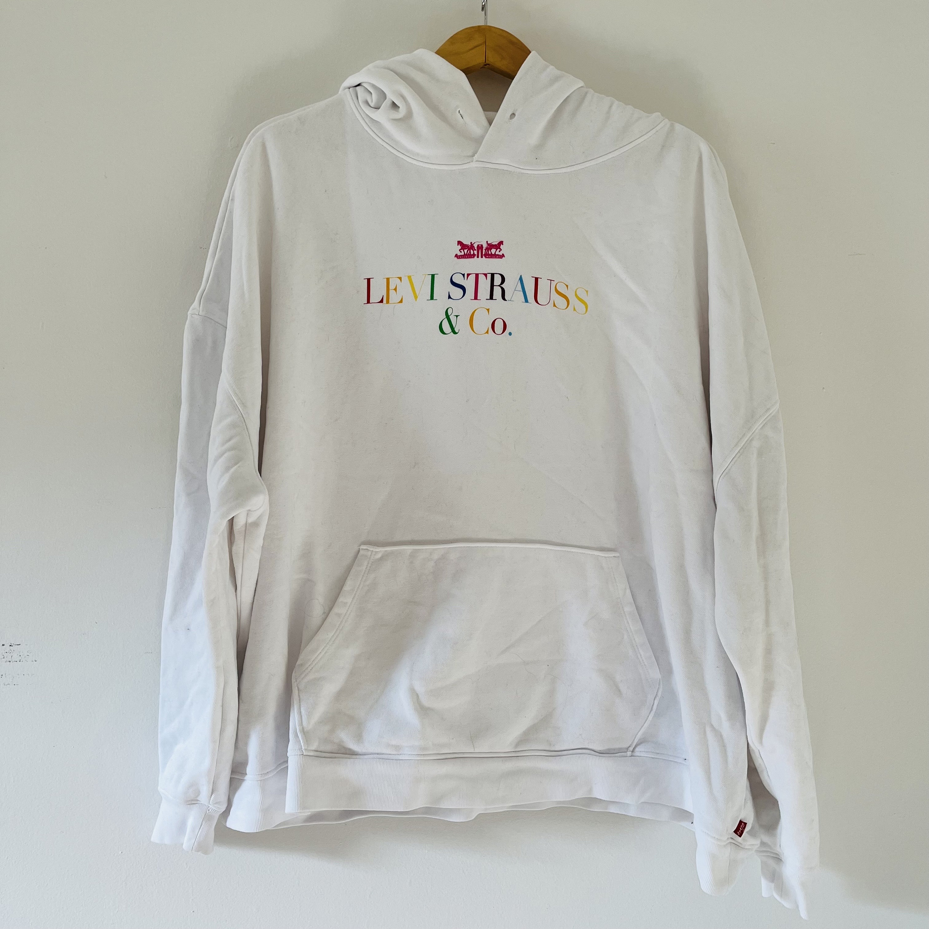 Levi's Unbasic 90's Hoodie Brand Logo Rainbow Embroidered Levi's Unbasic 90's Hoodie Brand Logo Rainbow Embroidered