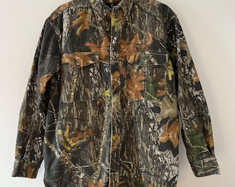 Camisa/chaqueta de sarga gruesa con botones y estampado de camuflaje Browning Mossy Oak, talla XL