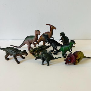 Vintage Dinosaur T-Rex  Dino Action Figure Figurine Jurassic Period Toy Plastic Dinosaurs Set of 9