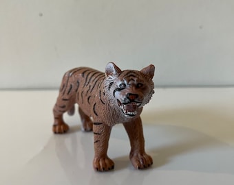 Figurine Ancienne Tigre Drôle En PVC Plastique – Occasion, Vintage