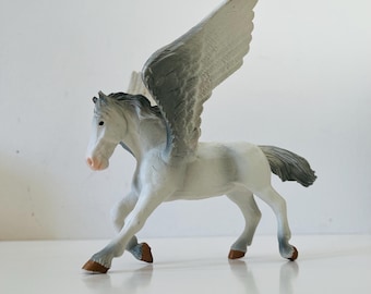 Schleich Pegasus Fantasy Figure Imaginary Play Plastic Toy Horse