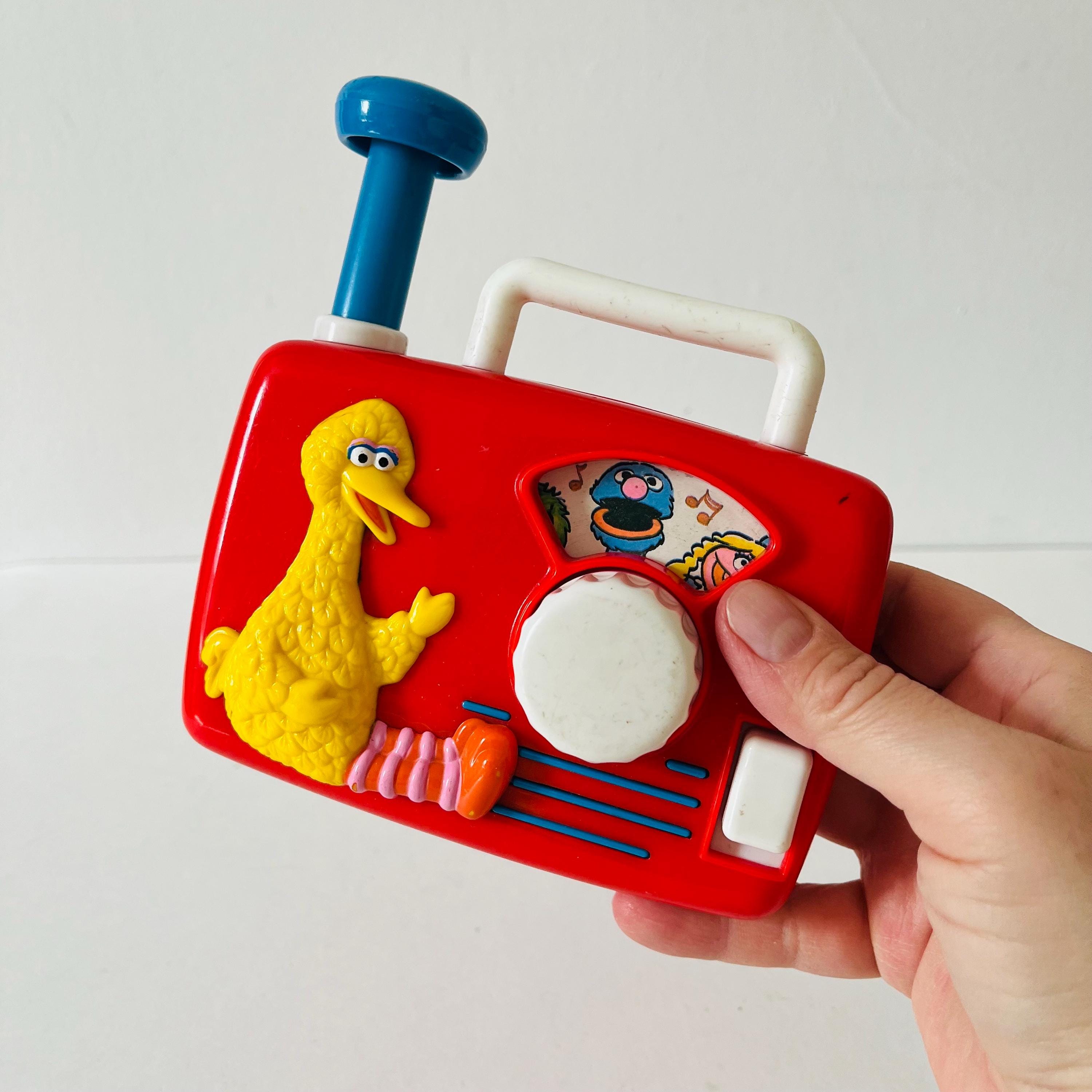 Vintage 1990's ILLCO Sesame Street Jim Henson Big Bird Wind up - Main Image