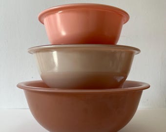 Vintage Rare Pyrex Autumn Rainbow Mixing Bowls Set Of 3 Clear Bottom Nesting Bowls Made in the USA