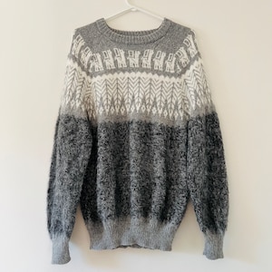 Vtg Black Gray White Peruvian Alpaca Wool Knit Sweater Pullover Peru Llama Woolen Sweaters  Size Medium