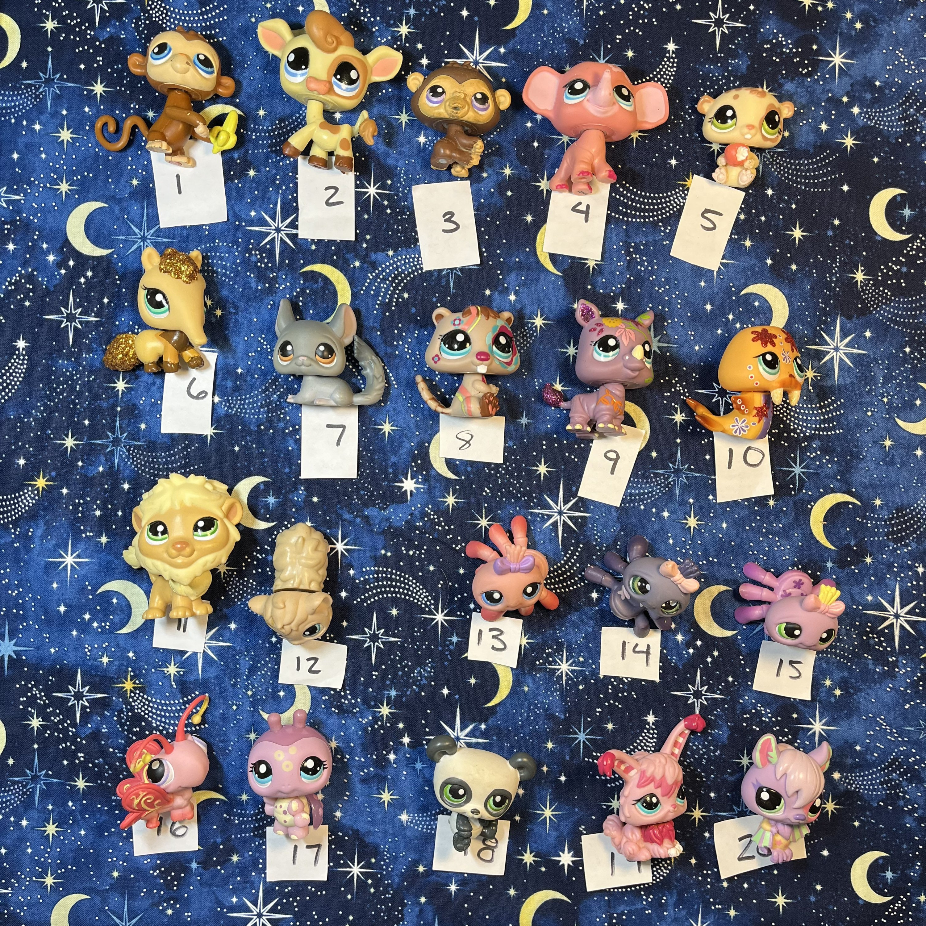 LPS Littlest Pet Shop Figure Pick Your Own Pick A Pet Lion Bat Spider  Beaver Anteater Cow Elephant Panda 