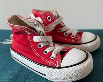 Vintage Chuck Taylor Red Converse All Star Baby High Top Shoes size 5 90s Fashion Excellent Condition