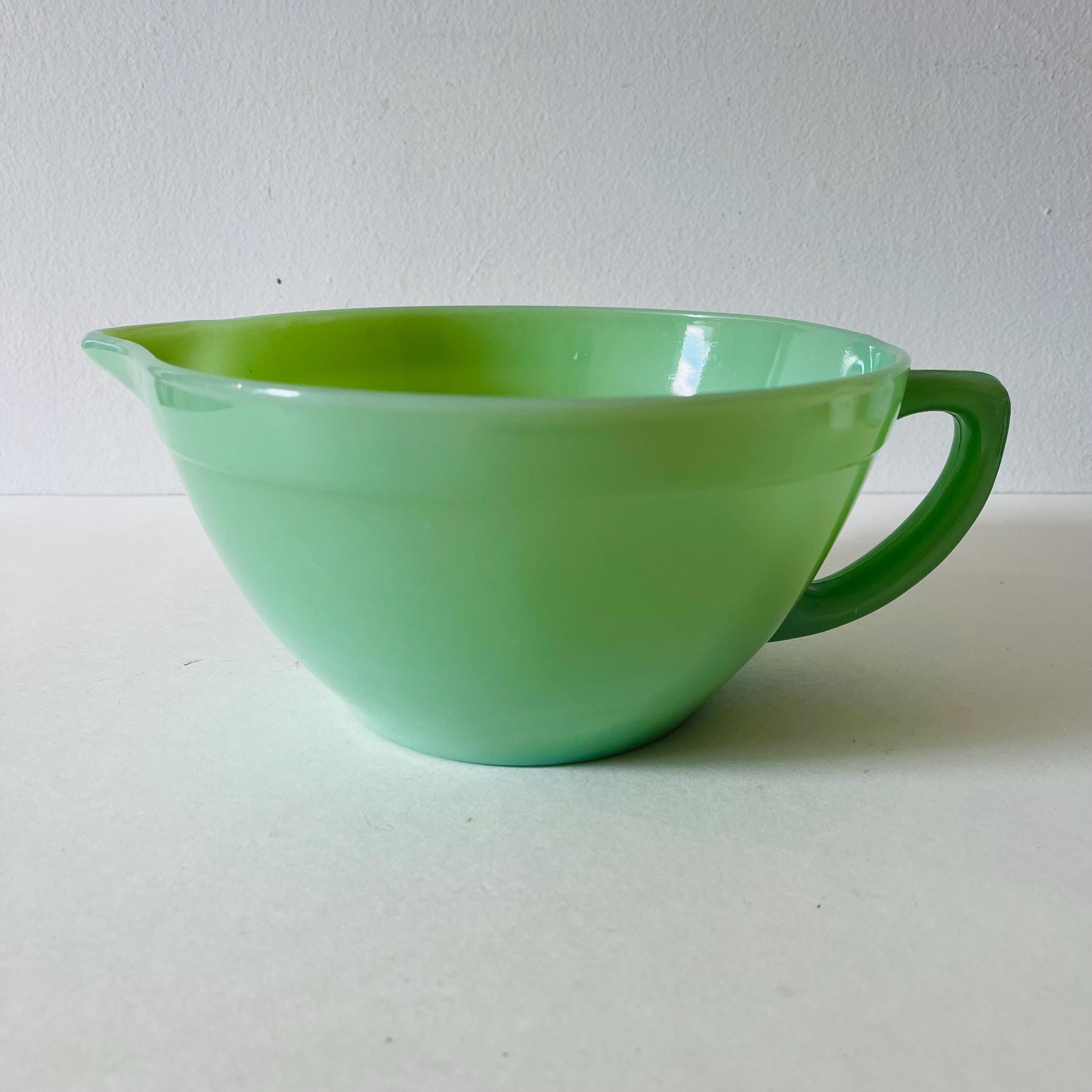 Vintage 1950's Fire King Fireking Green Jadeite D Handle Mixing