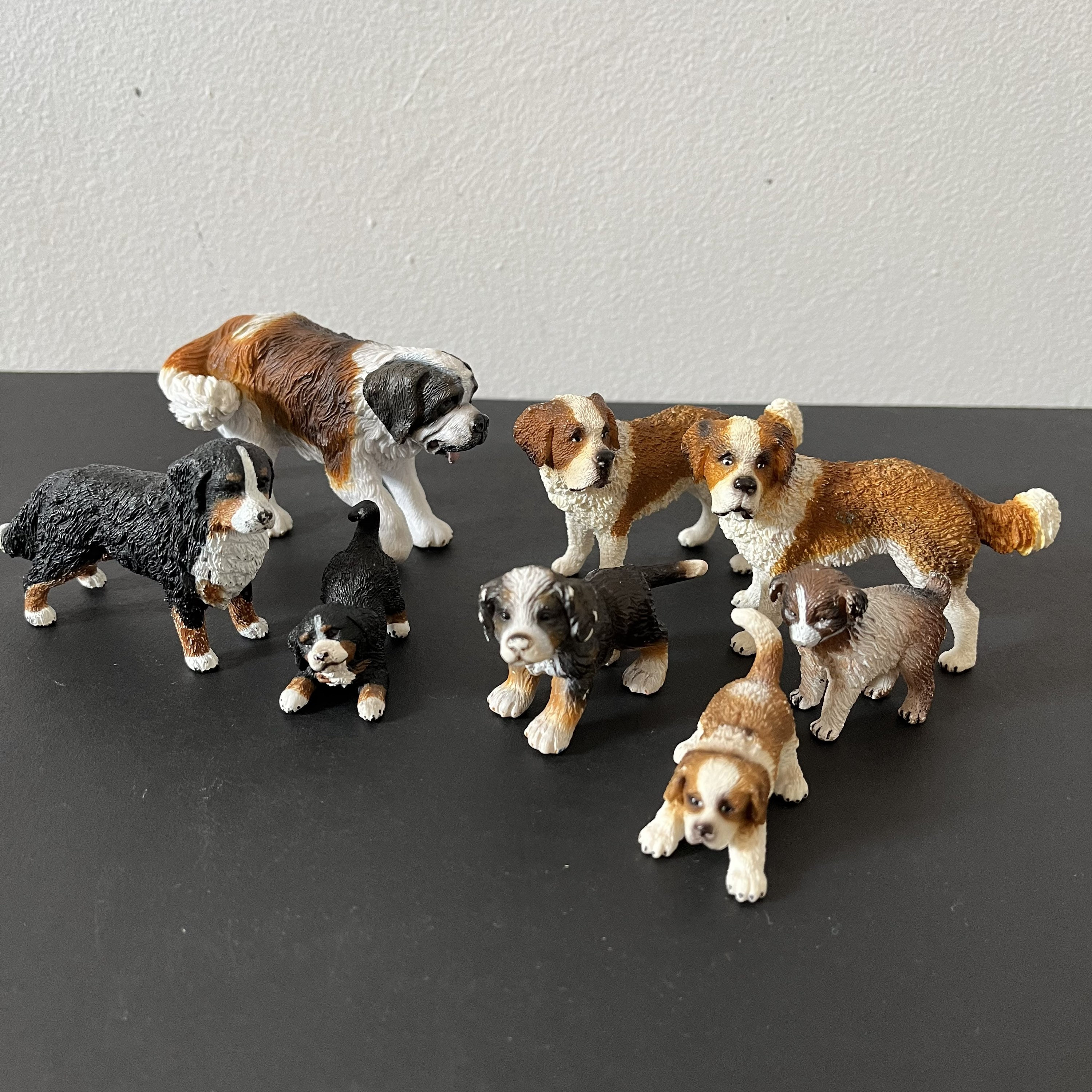 Schleich bernese top mountain dog