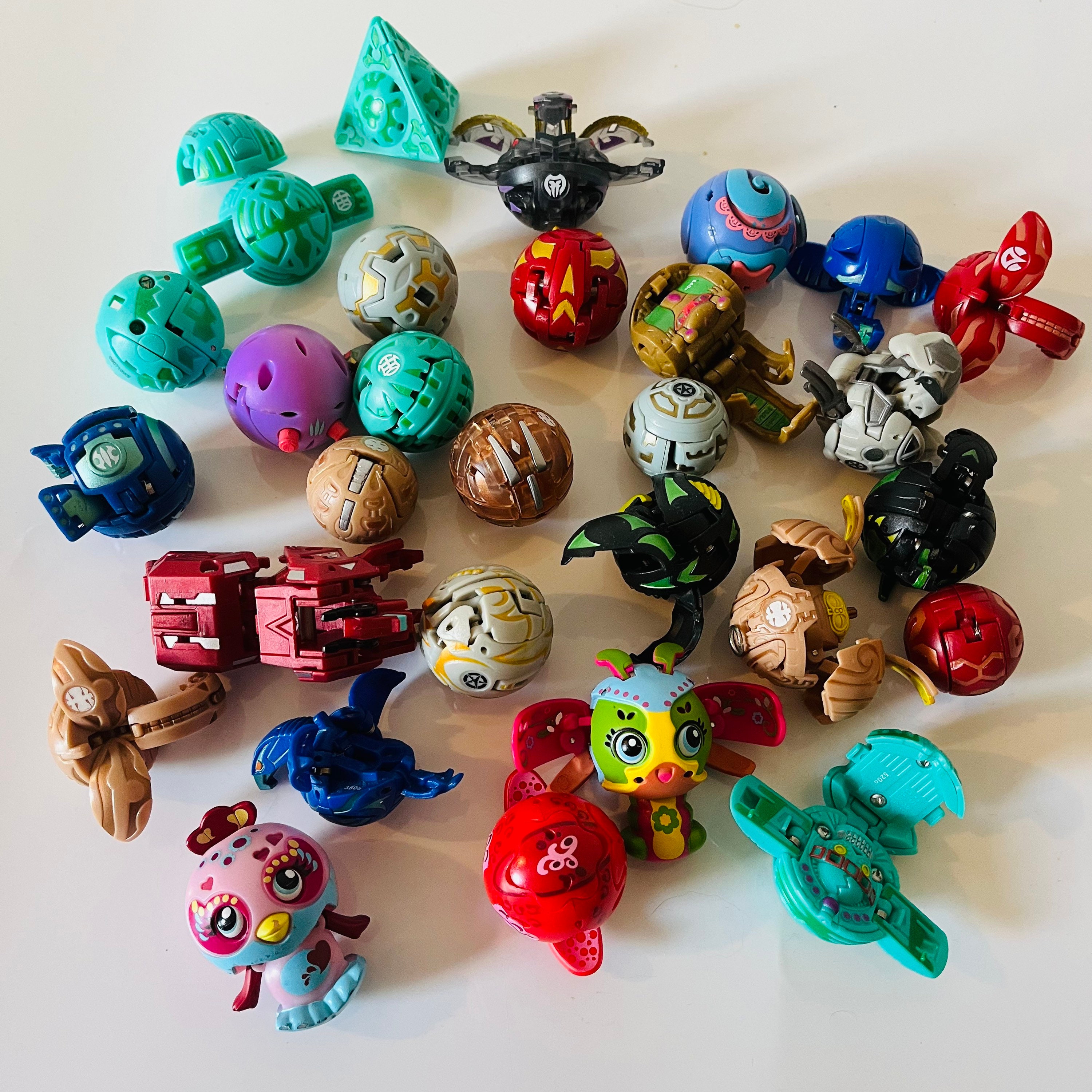 Bakugan Battle Brawlers, Bakugan Toys