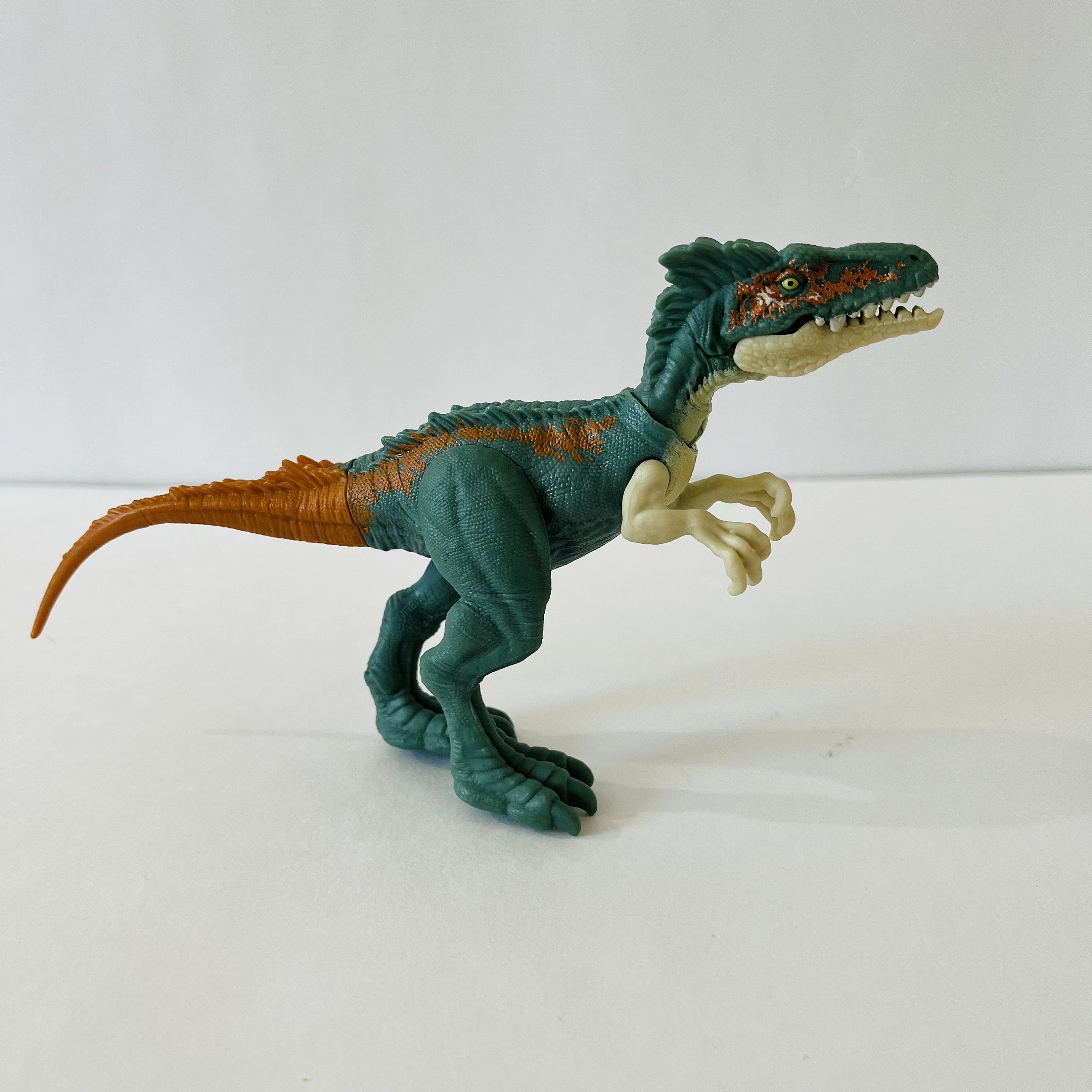 Jurassic Dinosaurs Dinos Moros Intrepidus and Gallimimus Plastic