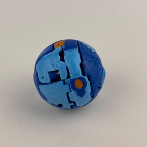 Bakugan Battle Brawler Bakugan | Gorthion Ultra B400 Blue Aquos | Battle Planet Collectible Action Figure Toy