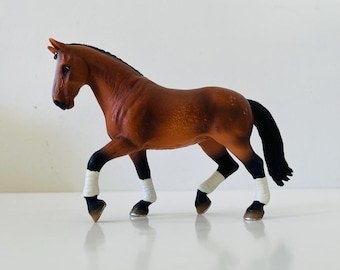 Schleich Hanoverian Mare Dark Bay Dressage Horse Retired Rare German Toys Imaginary Play Horse Farm Plastic Toy Horse