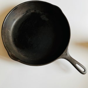 Vintage Wagner Ware No. 10 11 3/4 Cast Iron Pan Skillet Made in USA  Roasting Baking Camping Cooking Gift