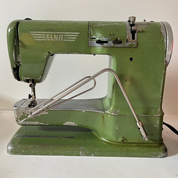 VINTAGE Swiss ELNA “GRASSHOPPER" Máquina de coser verde Modelo 50 - Con estuche fabricado en Suiza