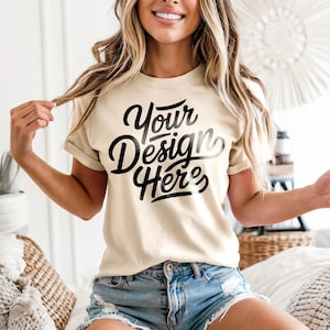 Miękki kremowy Bella Canvas 3001 T-shirt Mockup, 3001 Bella Canvas, Model Mockup Shirt, Modny Bella Canvas T-shirt Miękki kremowy T-shirt Mockup