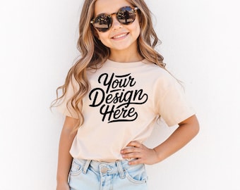 Naturalny T-shirt dziecięcy Bella Canvas 3001Y, makieta T-shirtu dla dziewcząt, szablon T-shirtu dla dzieci, makieta T-shirtu, naturalny T-shirt w wysokiej rozdzielczości