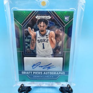 2023 Panini Prizm Draft Picks Green Prizm Dereck Lively Draft Picks Rookie Auto.Free Shipping! EXCELLENT condition!