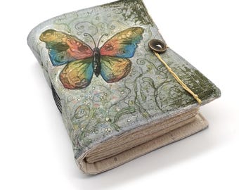 Farfalla, diario bianco fatto a mano, quaderno. Opera d&#39;arte originale su tela di cotone. Pezzo unico. Shabby chic