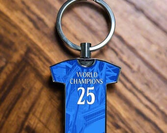 Chelsea World Champions Metal Keyring – Football Fan Souvenir
