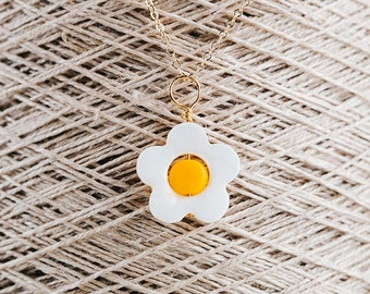 Mod Daisy Flower Egg Pendant 14k GF