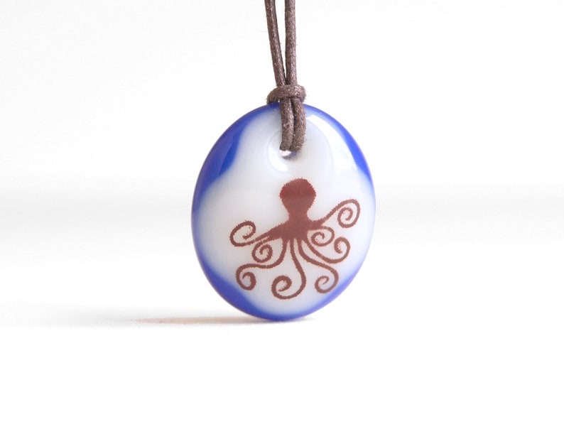 Octopus Necklace / Ocean Lover / Sea Animal Jewelry / Octopus Jewelry, nautical Cream / Cobalt