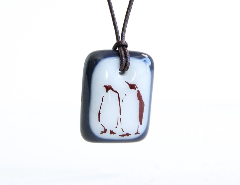 Emperor Penguin couple necklace, mother daughter jewelry, penguins fused glass pendant necklace, mama bird necklace, arctic penguin gift image 3