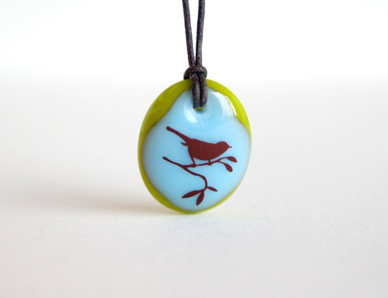 Pretty bird jewelry, mother gift from daughter, little bird necklace, mom from daughter, bird art necklace, cadeau maman, gift for mom image 4