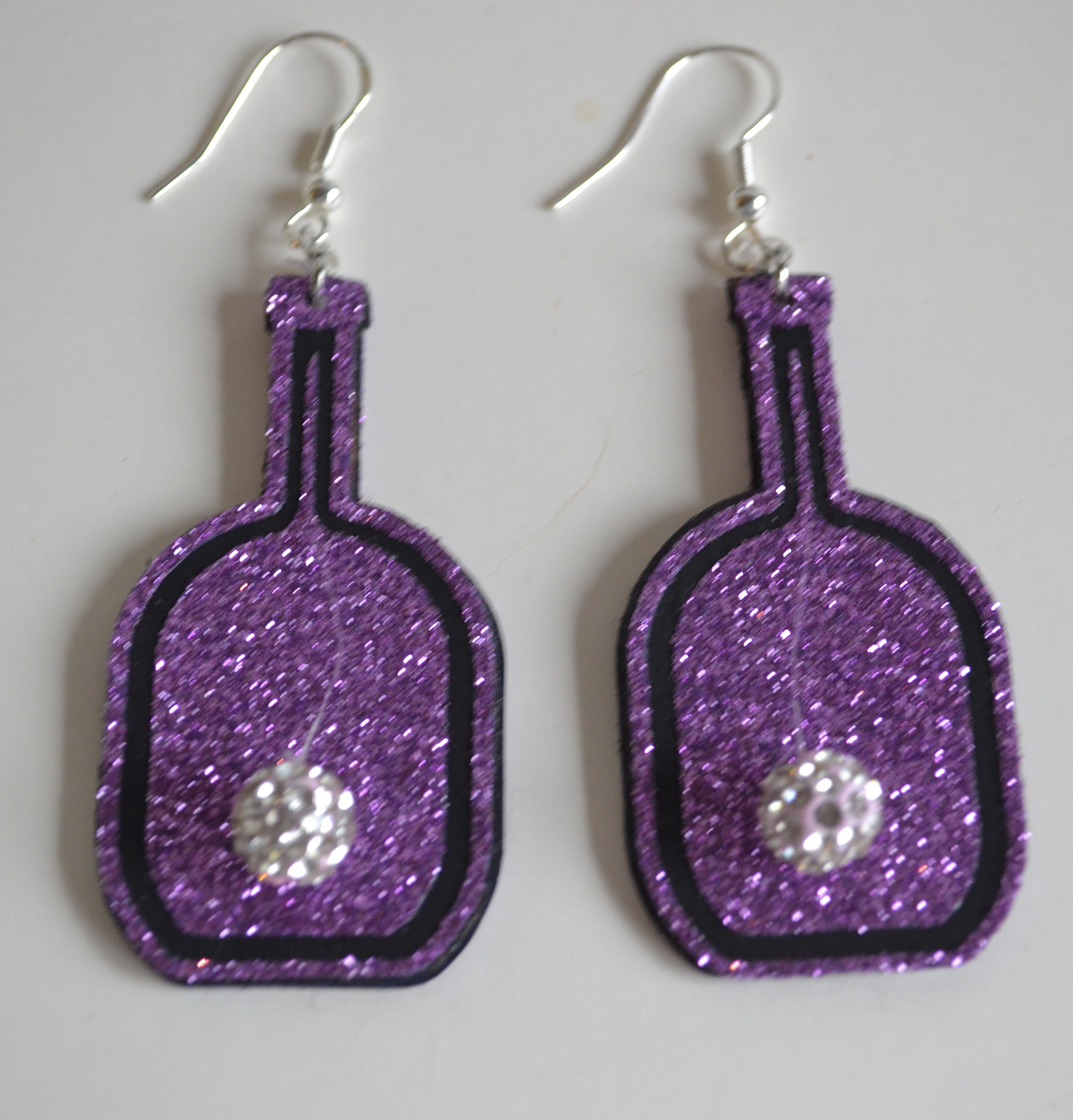 Fun action Pickleball Earrings with dangling moving pickleball bead for the Pickleball enthusiast or Pickleball player in your life.