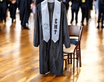 Estola de graduación de técnico de emergencias médicas