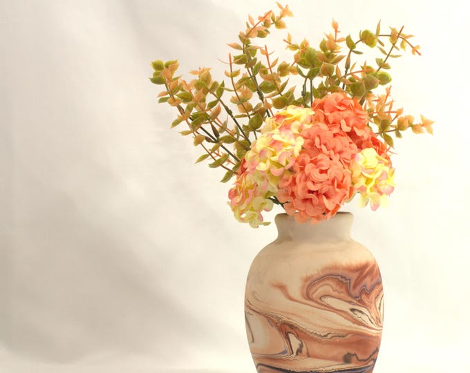 Artificial Hydrangea Floral Arrangement in handmade Marbled Vase – Peach and Cream Faux Flowers – Home Decor Centerpiece
