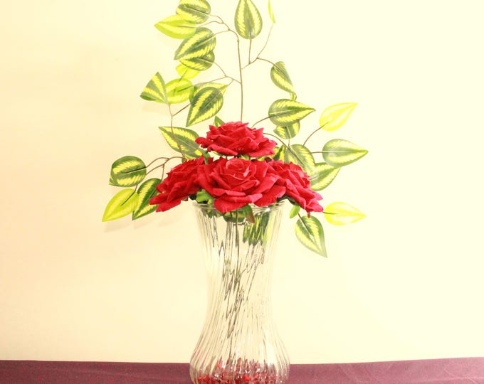 Elegant Red Rose & Banyan Branch Arrangement in Tall Textured Vase – Perfect Valentine’s Day Gift