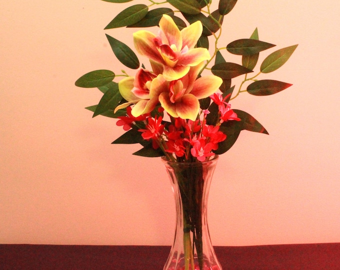 Green & Pink Orchid and Red Daisy Arrangement with Pink Gemstones in Crystal Vase – Elegant Home Decor