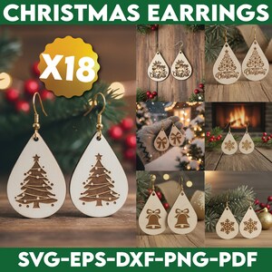 以下が含まれることがあります： クリスマスをテーマにした木製のイヤリング。クリスマスツリー、雪の結晶、ベル、リボンなどのデザインがあります。イヤリングは金色のフック付きで、木製の表面に展示されています。「CHRISTMAS EARRINGS」と「X18」の文字も含まれています。