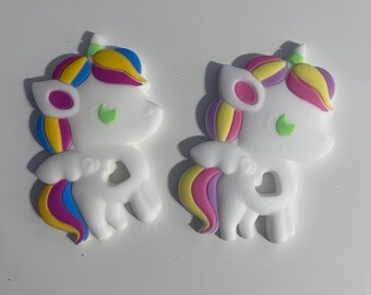 Silicone Unicorn Pendants with bumps and grooves