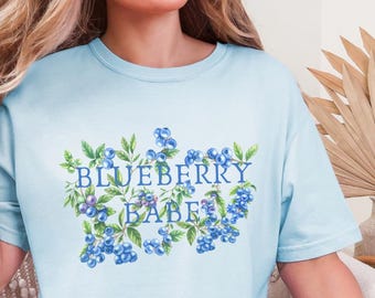 Camiseta Blueberry Babe: Camiseta floral retro con temática gastronómica