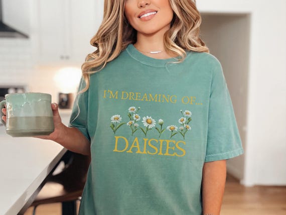 Daisy Cotton T-shirt: Nature Lover Graphic Tee - Etsy