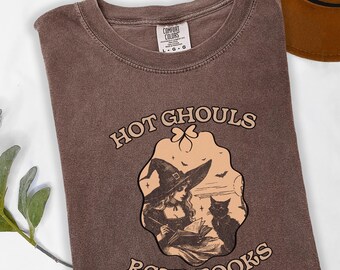 Comfort Colors Halloween Mom Shirt, Coquette Book Lover Shirt, Spooky Cat Tee, Cute Witch Reading Shirt, Retro Spooky Book Club Gift,