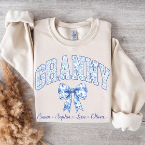 Custom Gift For Grandma, Personalized Grandma Sweatshirt, Coquette Bow Floral Granny Sweatshirt With Kids Names, Custom Granny Gift Crewneck