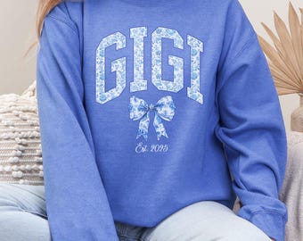 Personalized Gigi Gift with Grandkids Names, Floral Gigi Sweatshirt, Custom Grandma Sweatshirt, Grandma Birthday, Gift from Grandkids