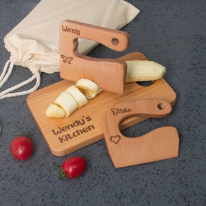 Custom Engraved Wooden Kids' Knife and Cutting Board, Personalized Montessori Kitchen Toys, Ideal Gift for Toddlers & Little Chefs