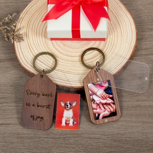 Llavero de madera acrílica grabado personalizado con foto, llavero con imagen personalizada en caja de regalo, regalo ideal para parejas y familias