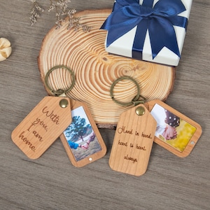 Llavero de madera grabado personalizado con foto, llavero personalizado con impresión de imagen, ideal en caja de regalo para parejas y familias