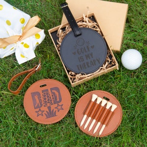 Op maat gegraveerde golft-shirthouder met 5 tees, gepersonaliseerd leren golftaslabel in geschenkverpakking, ideaal cadeau voor verjaardagen en golfliefhebbers