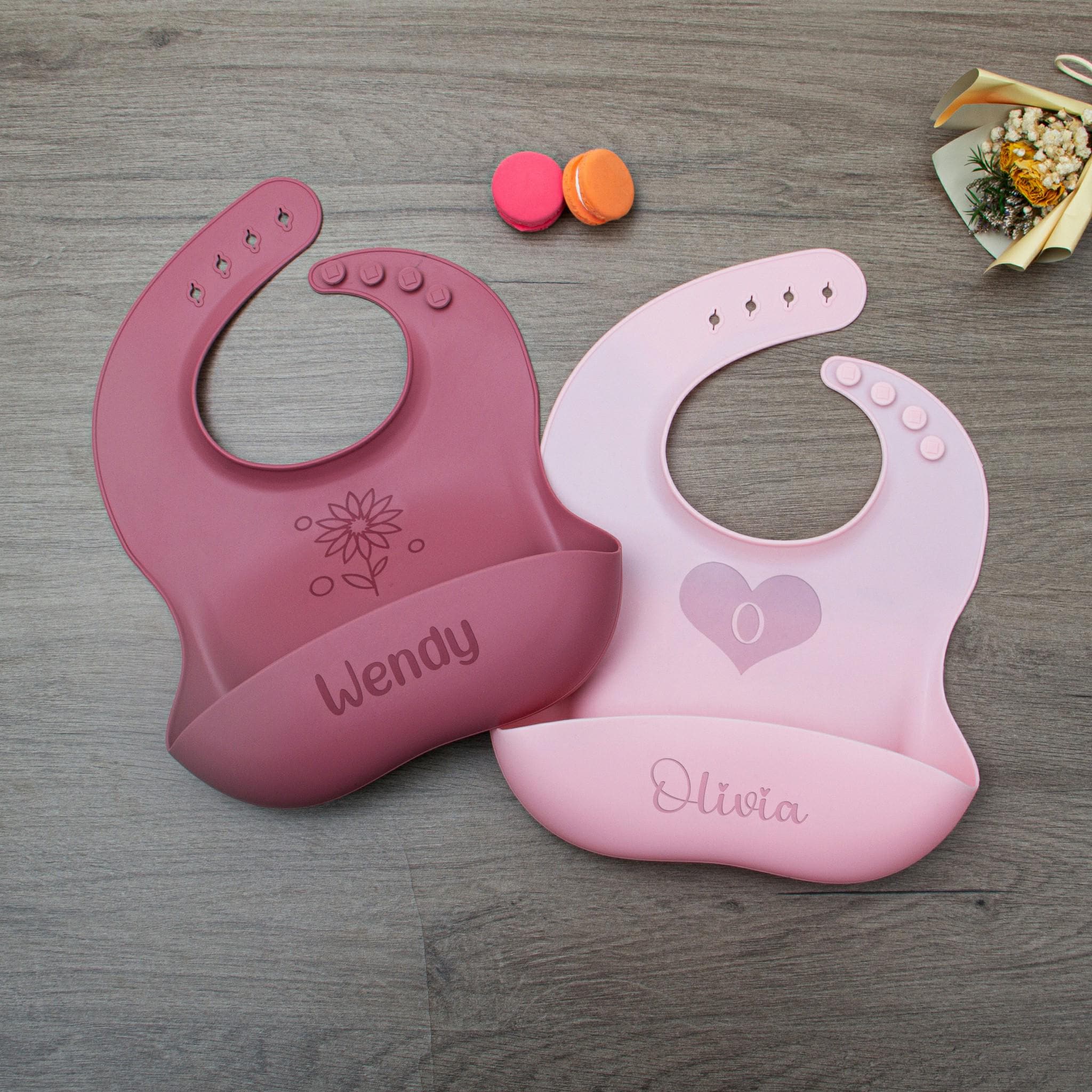 Babero de silicona personalizado grabado para bebé, babero infantil personalizado con recogedor de alimentos, regalo ideal para baby showers y nuevos padres