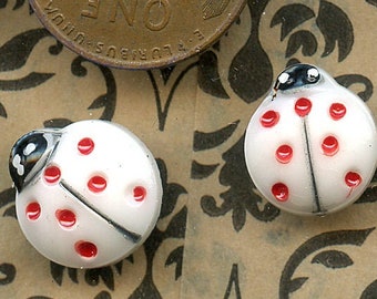 Matching Set (6) Painted White Vintage LADYBUG Glass Buttons MORE AVAILABLE 7672