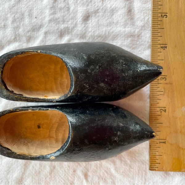 Vintage CHILD'S Kids' Wood Wooden Hand Carved Dutch Shoes Pair Painted Black 9408